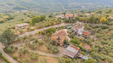 Appartamento di 112 m² con 5 locali e box auto dop