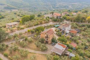Appartamento di 112 m² con 5 locali e box auto dop