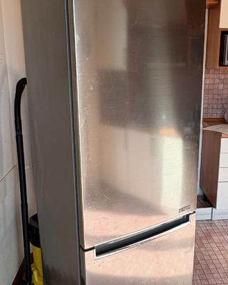 FRIGORIFERO MARCA LG NO FROST MODELLO GBB62PZGFN