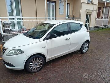 LANCIA Ypsilon bianca 3ª serie - 2015