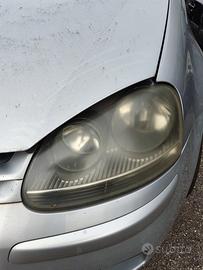 Proiettore sinistro VOLKSWAGEN GOLF 5 del 2004