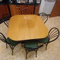 Tavolo soggiorno + 6 sedie