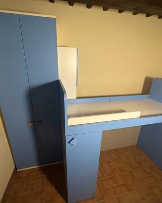 Letto a soppalco con armadio