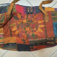 Borsone etnico patchwork ricamato Guatemala
