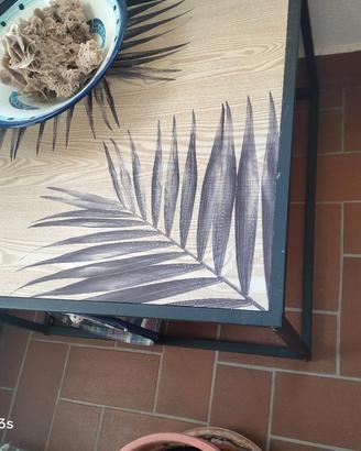 tavolino basso quadrato disegni palme 