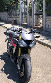 Stupenda Triumph speed triple R