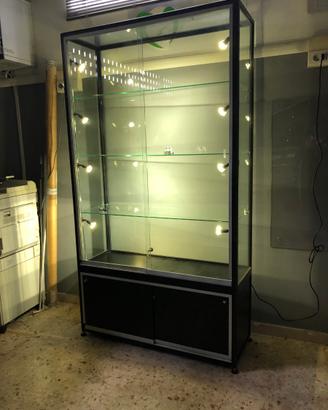 Vetrinetta illuminata