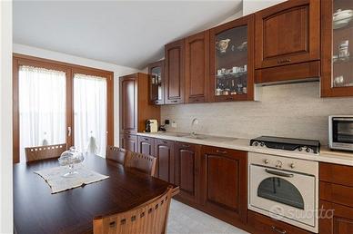 CUCINA IN LEGNO MASSELLO "STOSA"