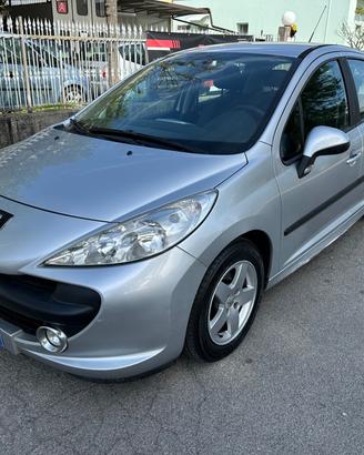 Peugeot 207 1.4 8V 75CV 5p. X Line ECO GPL
