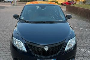 Lancia Ypsilon 2019 elefantino