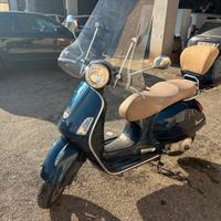 Vespa gts 250