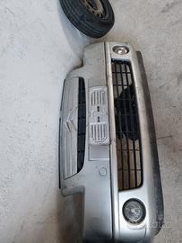 paraurti e  batticofano cintrien c2 anno 2008