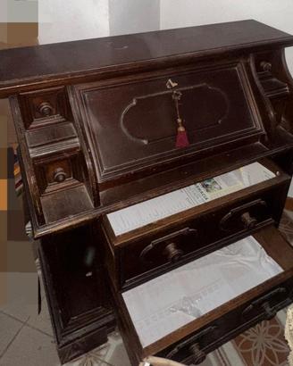 Mobile in legno