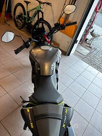 UM Xtreet RS125