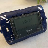 Bticino livinglight L4451 termostato ambiente nero