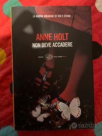 Libro “Non deve accadere”