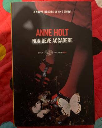 Libro “Non deve accadere”