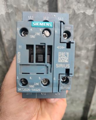 contattore per motore bobina 110v