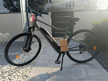 BICI  ELETTRICA  A PEDALATA ASSISTITA RIVER 520e