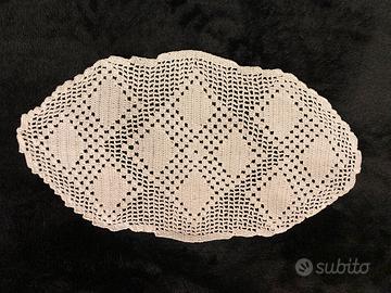 Centrino fatto a mano lunghezza 35 cm