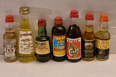 Set di mignon liquori.
N. 7 mignon.
