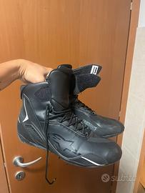 Stivali Alpinestars nr 42 nuovi