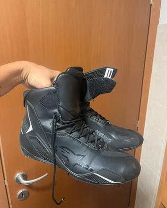 Stivali Alpinestars nr 42 nuovi