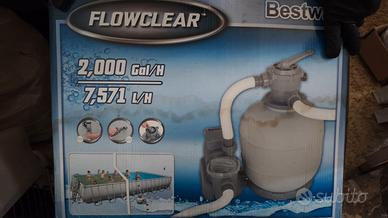 Piscina Intex H132cm con motore Bestwat