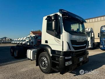 Iveco stralis 330 passo 4200 con 80.000Km (2018)