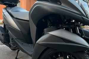 Yamaha Tricity 125 solo 6.000 km
