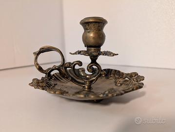 Candelabro decorato con motivo floreale
