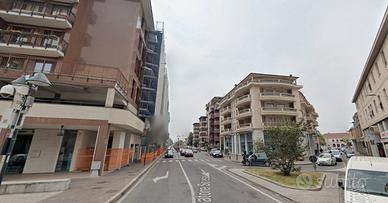 Stanza a Seregno-libera subito-vicino stazione FS