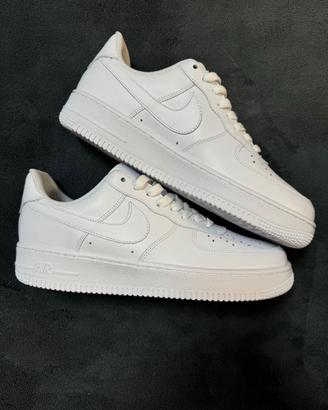 Nike Air Force 1 07 Low-Top, Bianco, Taglia 42