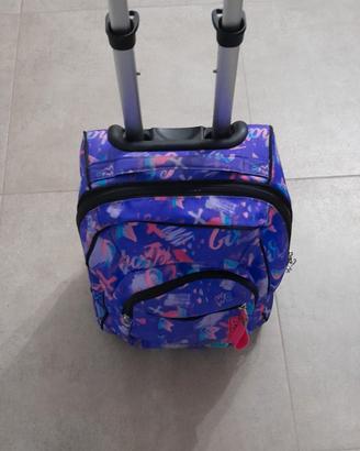 trolley della Seven