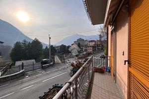 CASA INDIPENDENTE A PIANICO