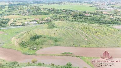 Terreno di 98724 m² a Roma