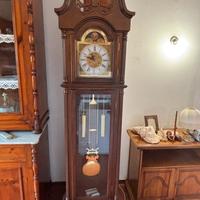 Orologio a pendolo da pavimento in legno