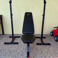 Panca piana con rack integrato