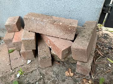 GRATIS Mattoni autobloccanti