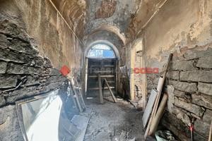 Rudere angolare 140 Mq Misterbianco centro -1