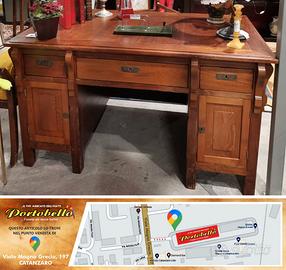 Codice: 266776  ANTICO SCRITTOIO IN LEGNO MASSELLO