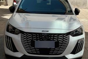 Peugeot 208 Allure Hibrid 100  e DCS6  2025