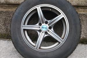 Set cerchi in lega + pneumatici invernali