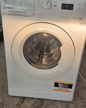 Lavatrice Indesit 9 kg NON FUNZIONANTE 