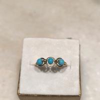 Anello in argento con pietre in pasta di turchese 