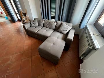 Divano letto con penisola Mondo Convenienza usato