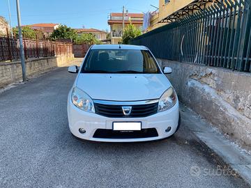 Dacia Sandero 1a Serie - Pezzi di ricambio