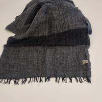 sciarpa uomo grigio e nero