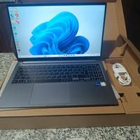 Notebook SamsungGalaxy Book 4 16 GB RAM e 512 SSD 