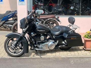 Harley-davidson CVO Street Glide 1800 FLHXSE IN PR